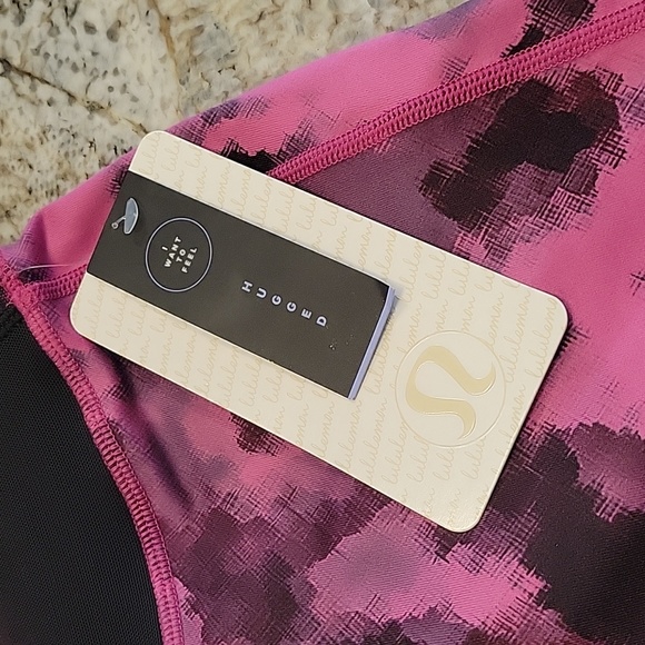 NWT Lululemon High-Rise Sweaty Endeavor Leggings - Picture 4 of 9